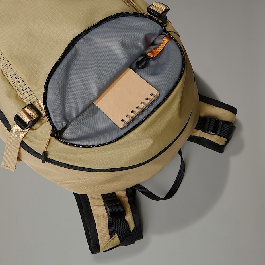 Men The North Face Basin 24-Litre Backpacks Khaki | NF0A67L1T
