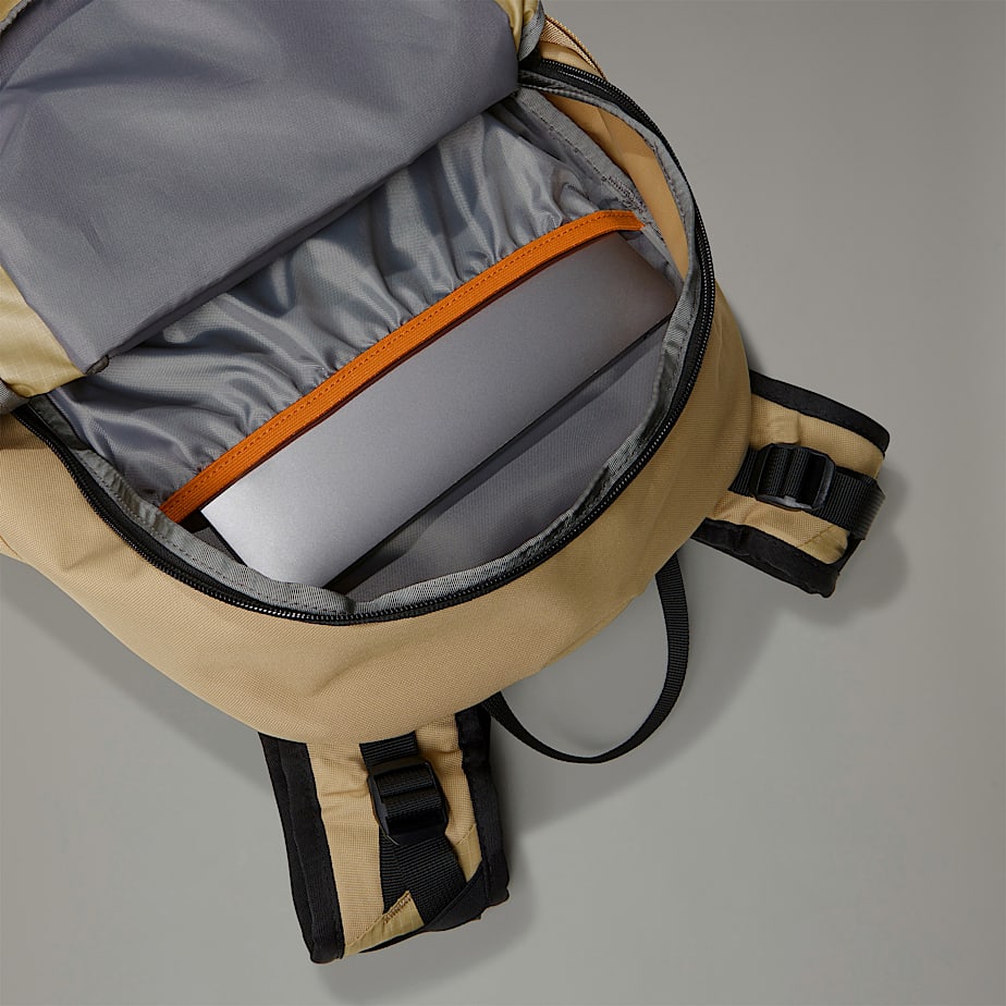 Men The North Face Basin 24-Litre Backpacks Khaki | NF0A67L1T